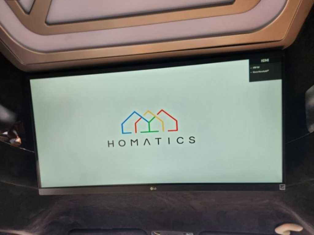 KIA Carnival - Vista 10