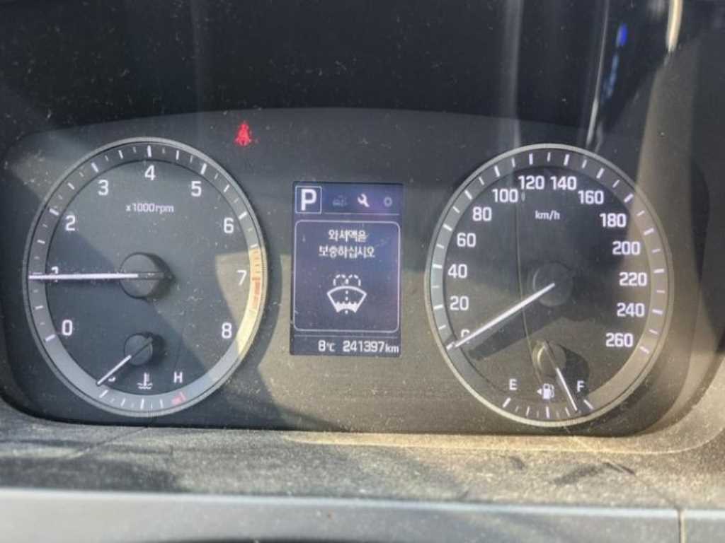 HYUNDAI Sonata - Vista 8