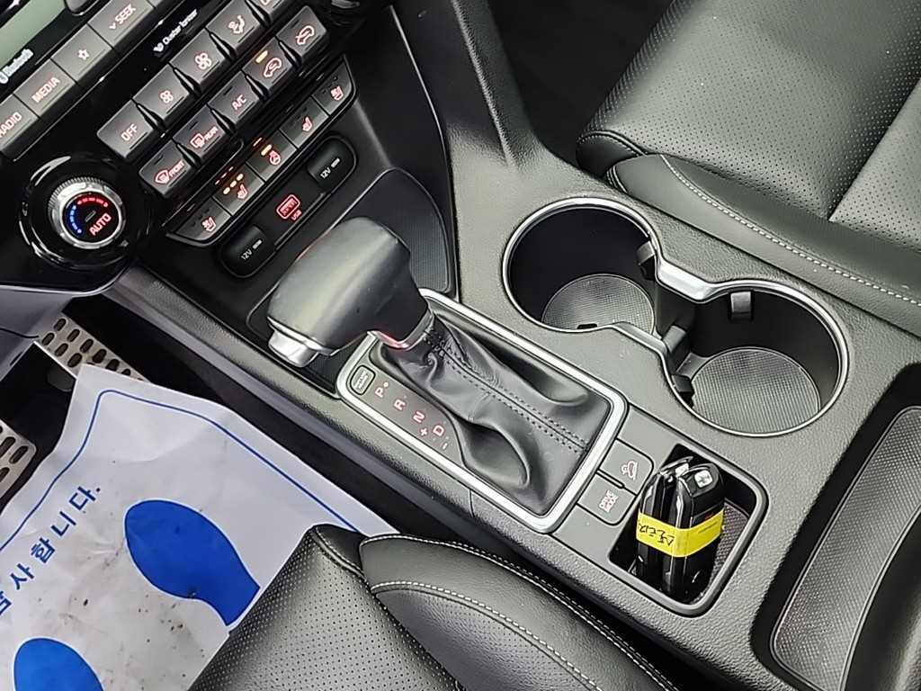 KIA Sportage - Vista 8