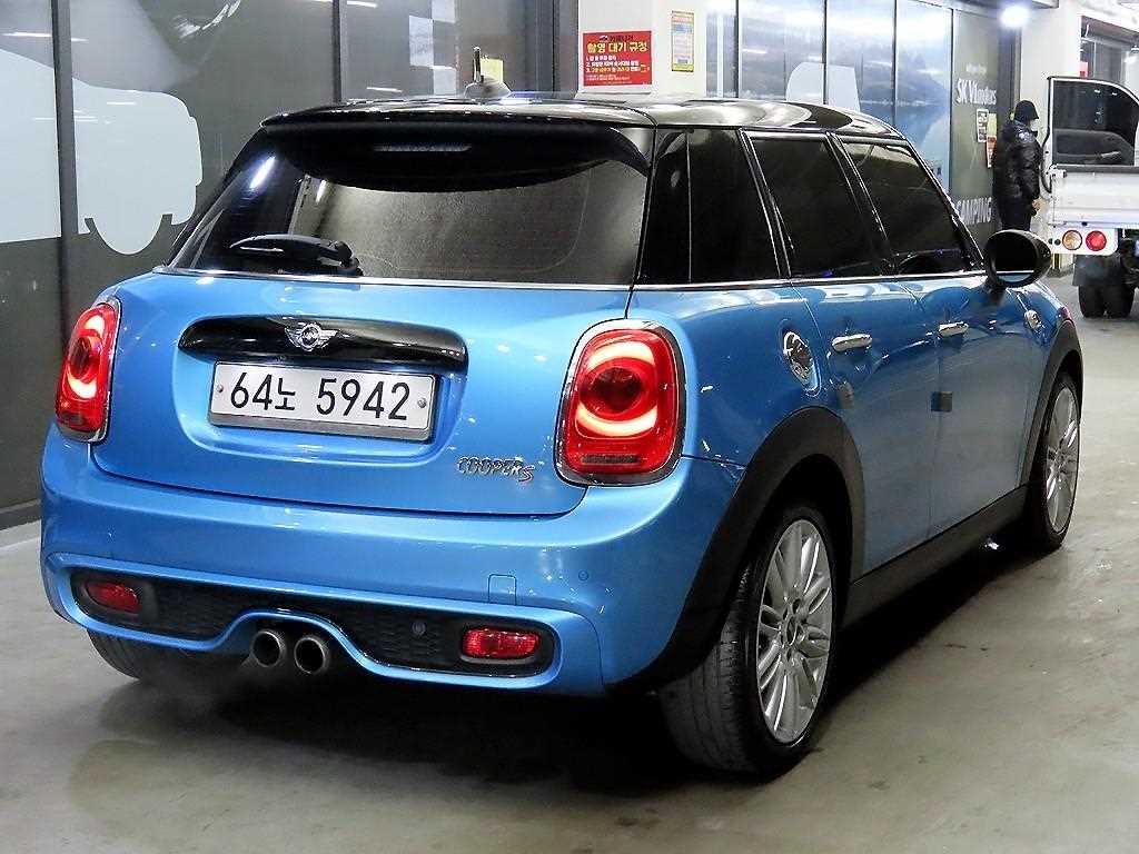 Mini Cooper - Vista 4