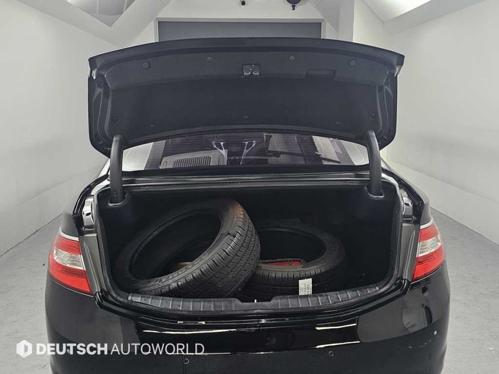 HYUNDAI Grandeur - Vista 12