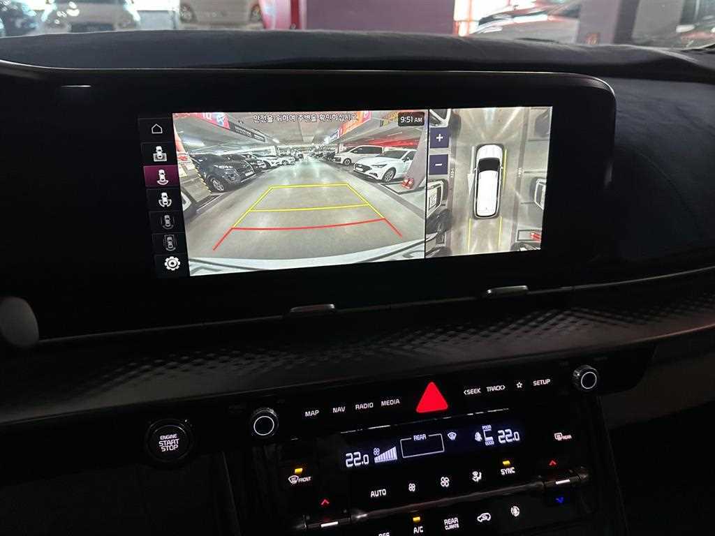 KIA Carnival - Vista 9