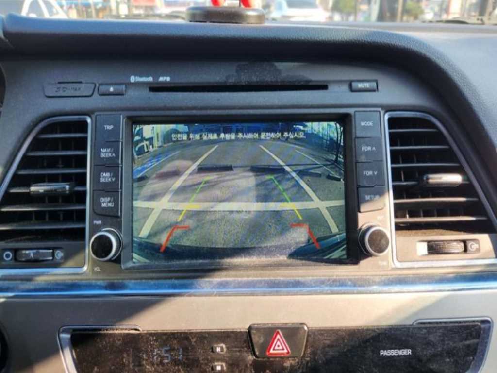 HYUNDAI Sonata - Vista 12