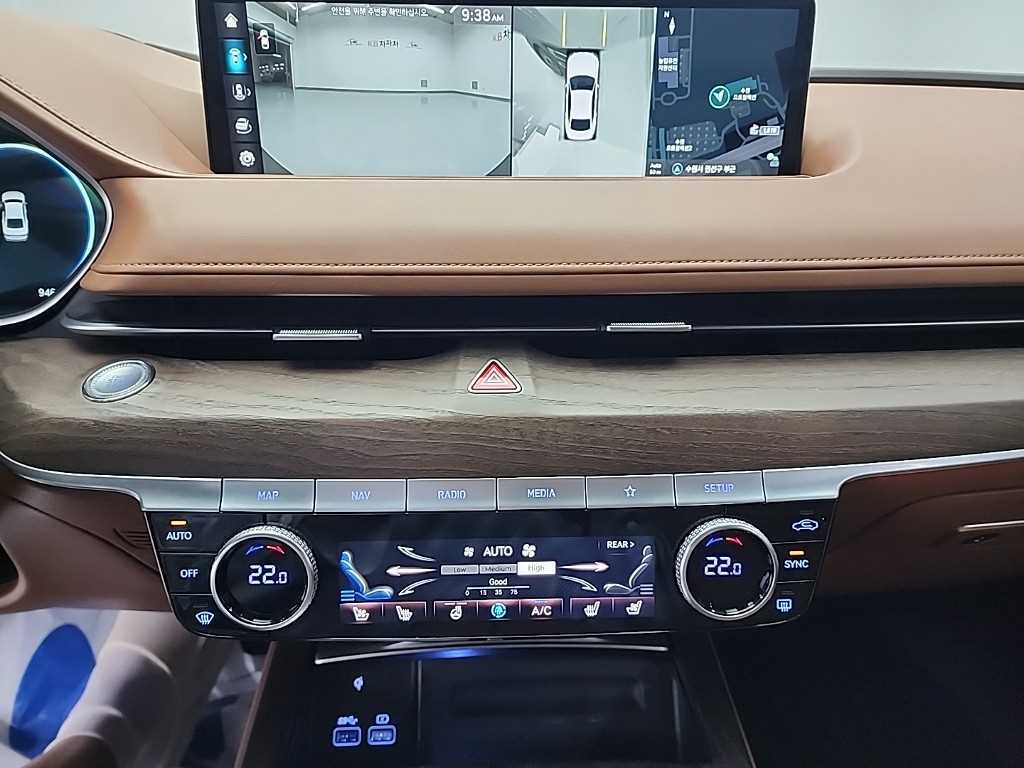 Genesis G80 - Vista 10