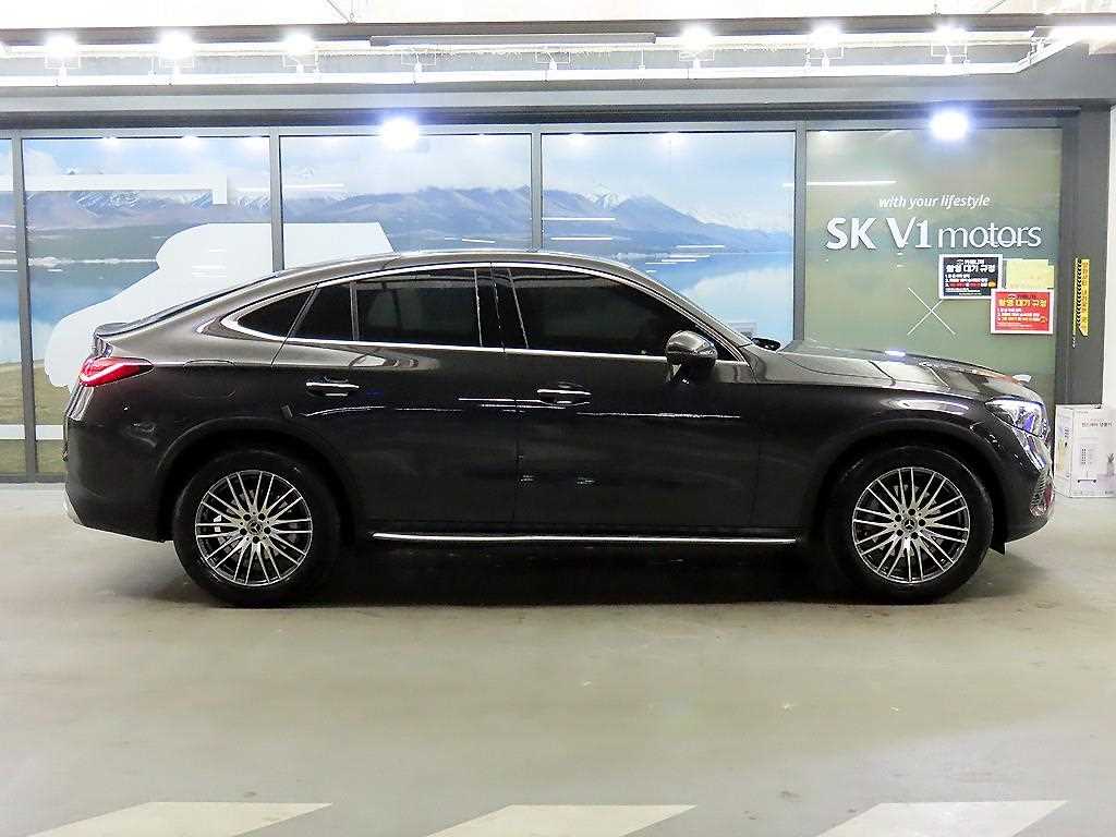 Mercedes Benz GLC Class - Vista 3