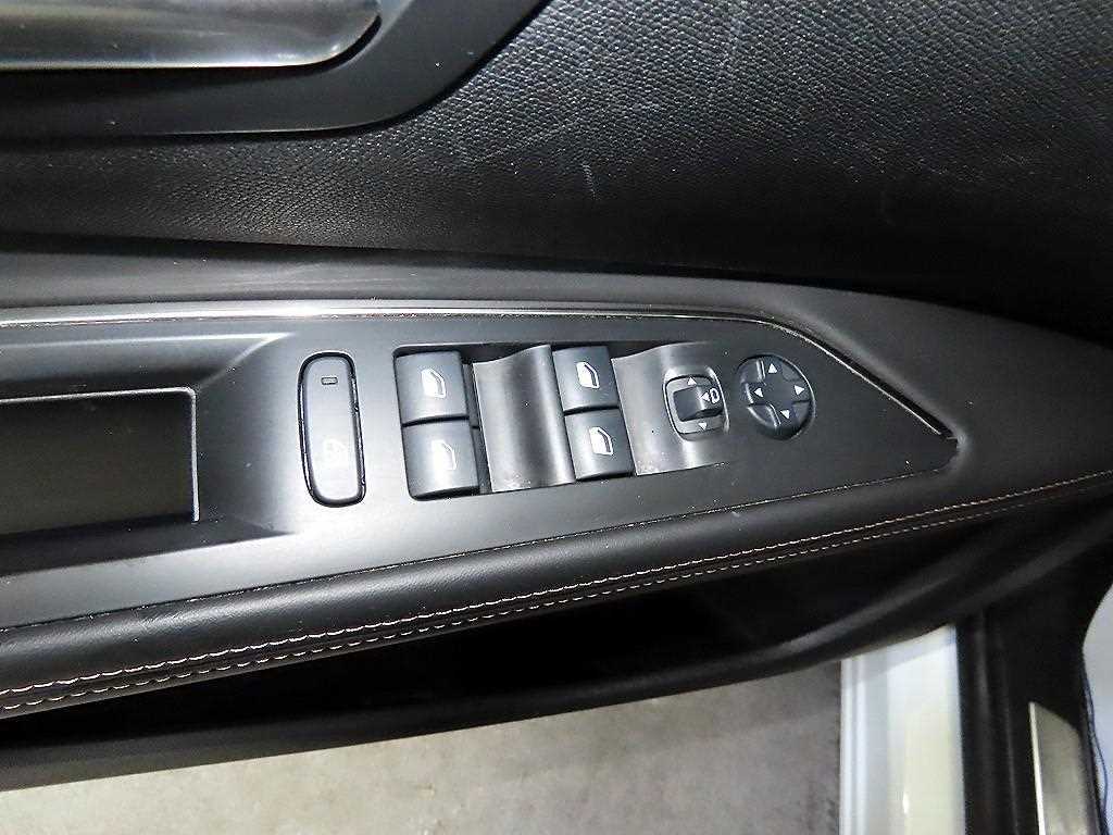 Peugeot 5008 2019 Blanco - Importación desde Corea - HF Imports Iquique - Foto 13