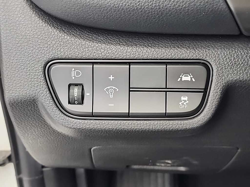 KIA Seltos 2023 Blanco - Importación desde Corea - HF Imports Iquique - Foto 19