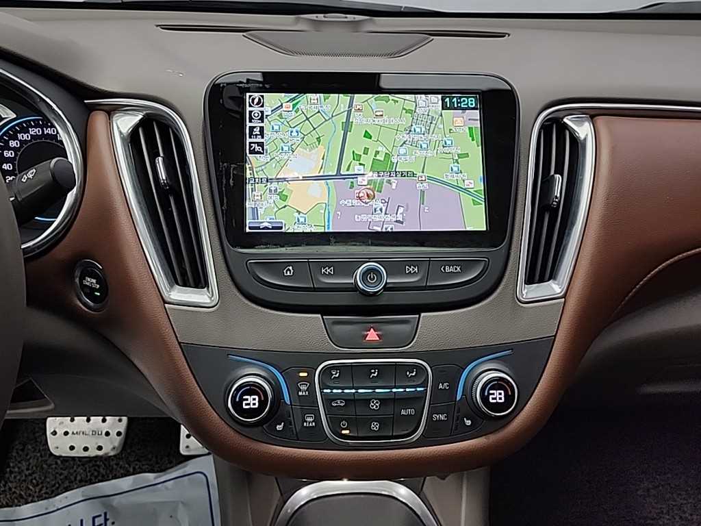 Chevrolet Malibu - Vista 10