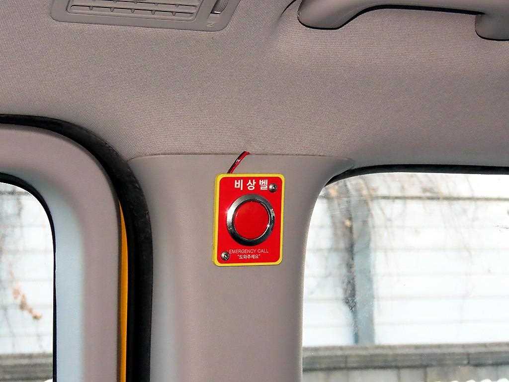 HYUNDAI Starex 2018 Amarillo - Importación desde Corea - HF Imports Iquique - Foto 15