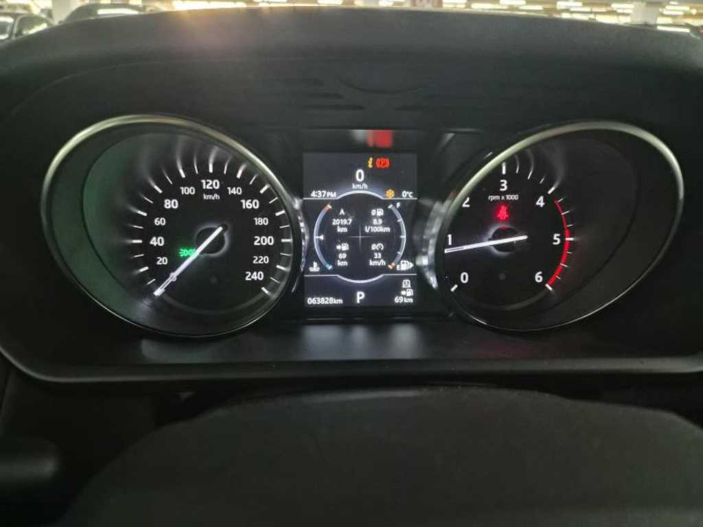 Land Rover Discovery - Vista 6