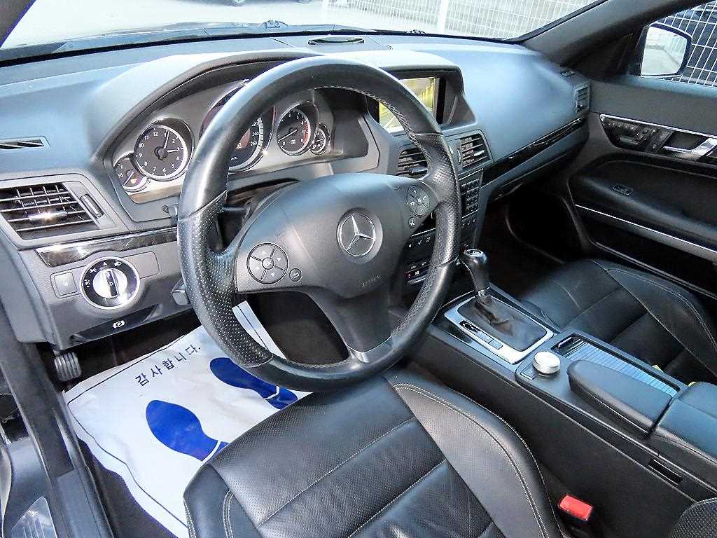 Mercedes Benz E class - Vista 11