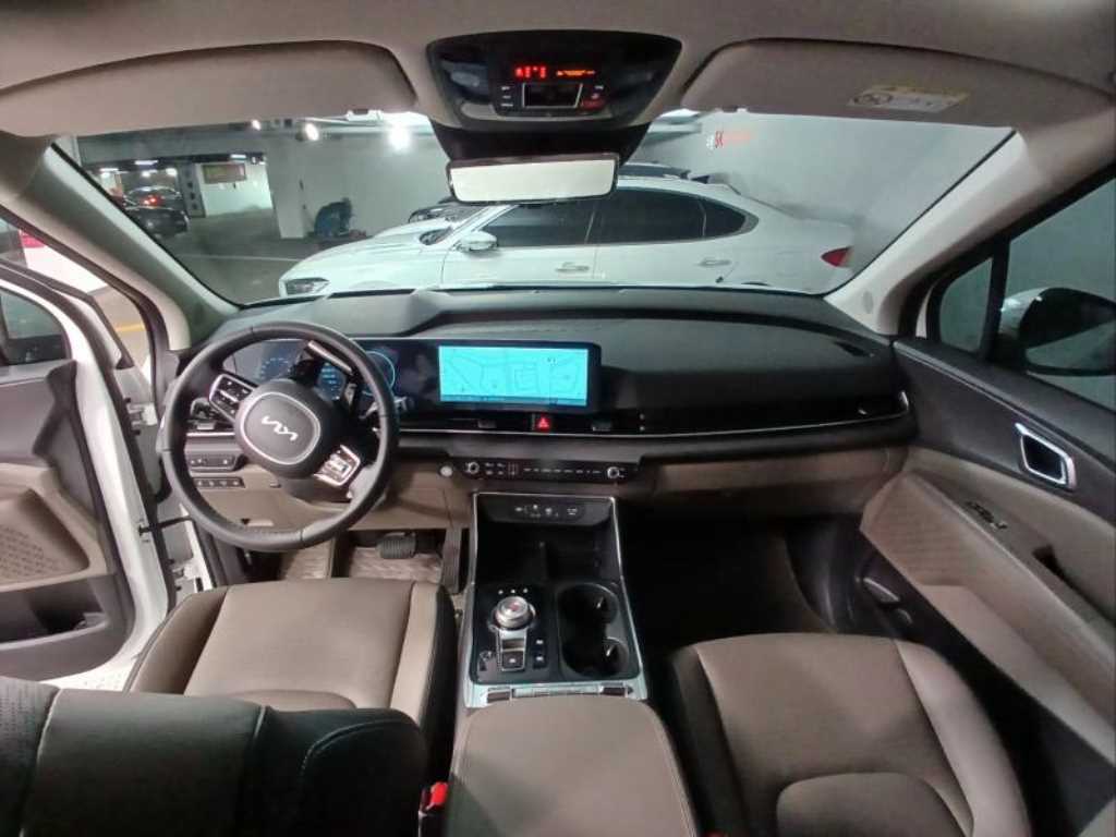 KIA Carnival - Vista 6