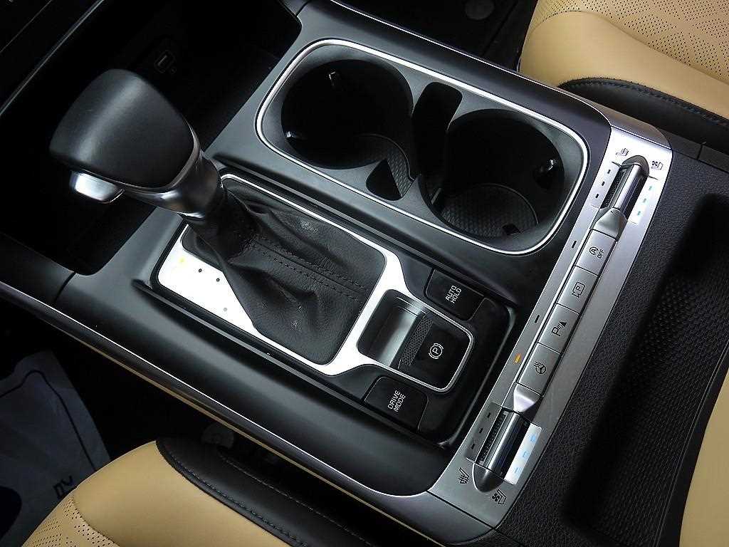 KIA Carnival 2023 Blanco - Importación desde Corea - HF Imports Iquique - Foto 15