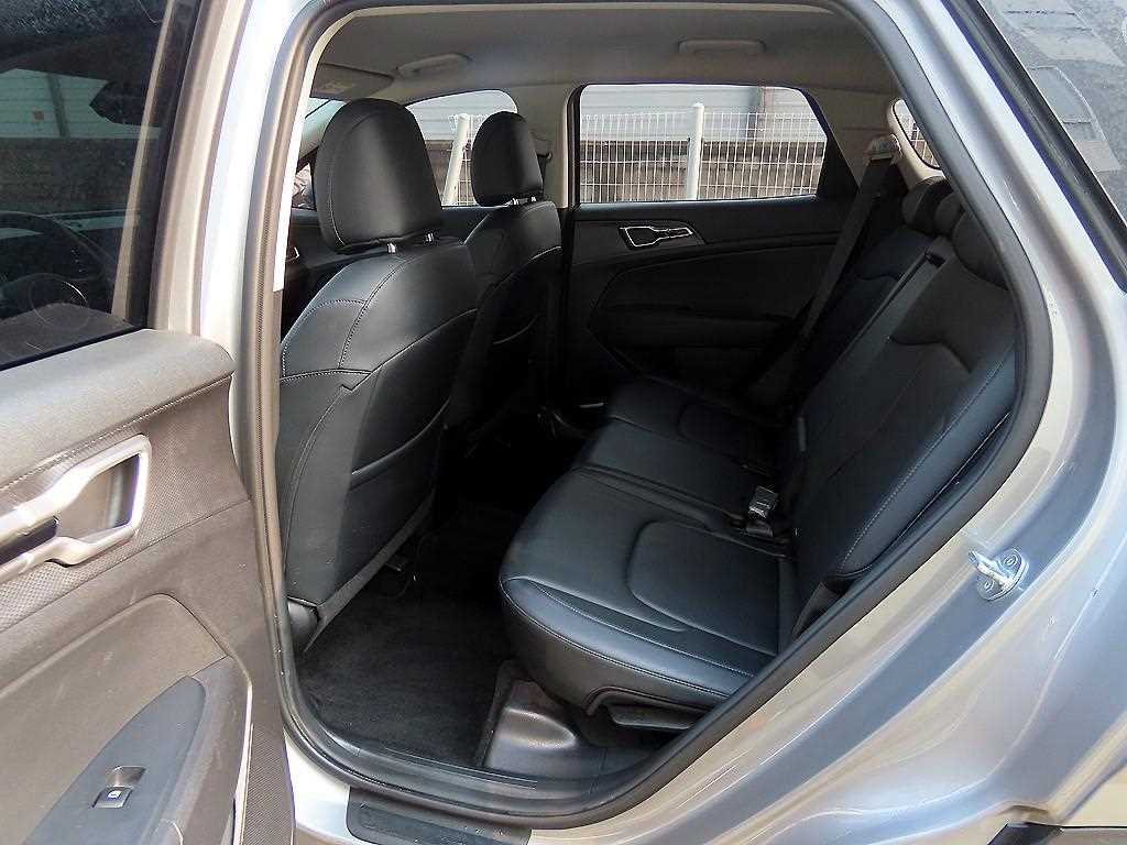 KIA Sportage - Vista 5