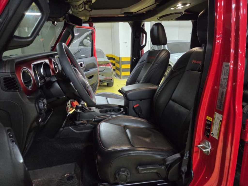 Jeep Gladiator - Vista 6