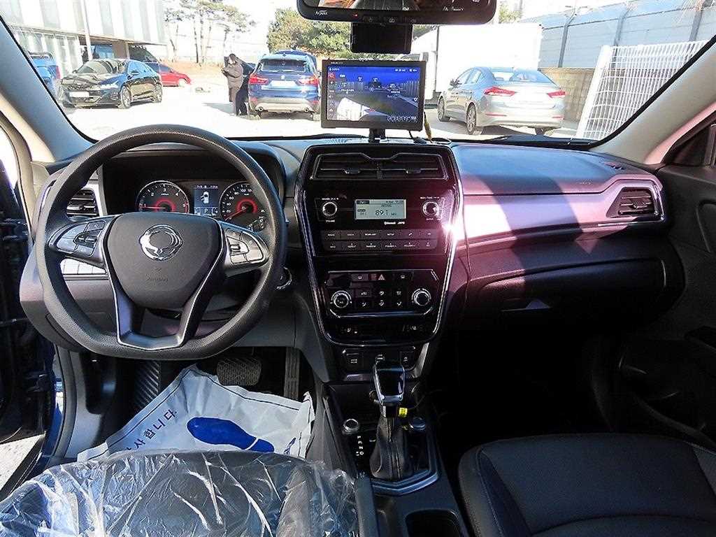 Ssangyong Tivoli - Vista 7