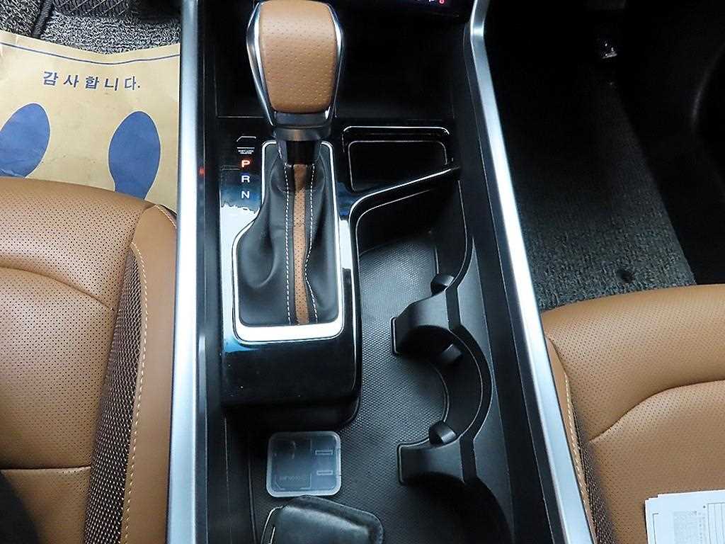 Ssangyong Torres - Vista 10