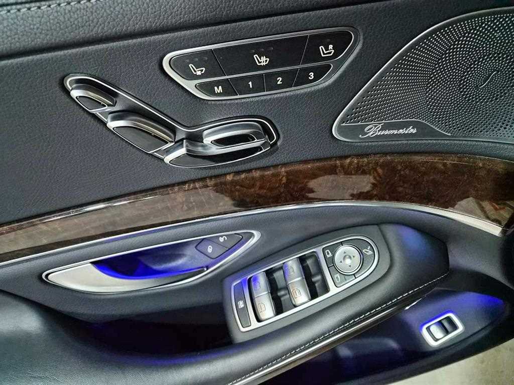 Mercedes Benz S Class - Vista 11
