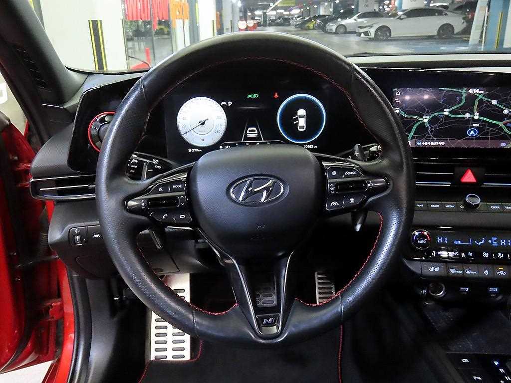 HYUNDAI Avante - Vista 8