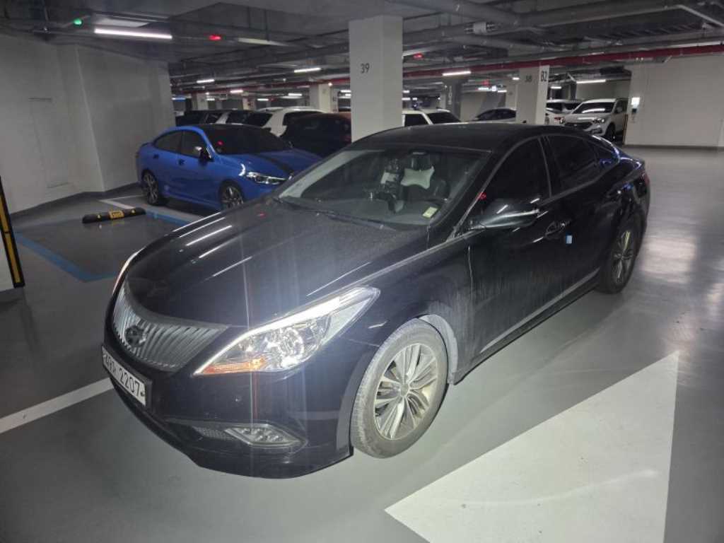 HYUNDAI Grandeur - Vista 2