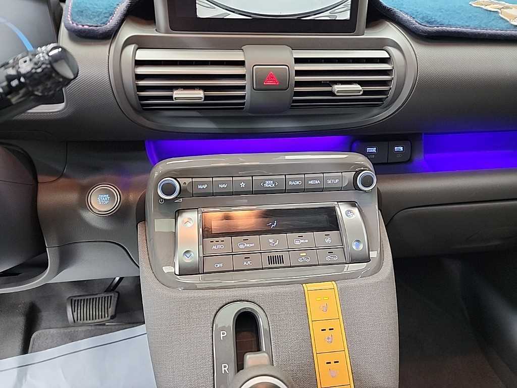 HYUNDAI Casper - Vista 10