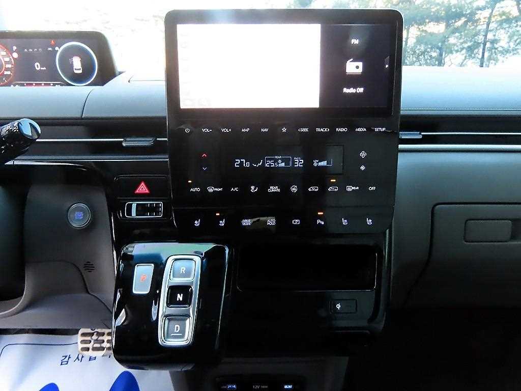 HYUNDAI Staria - Vista 12