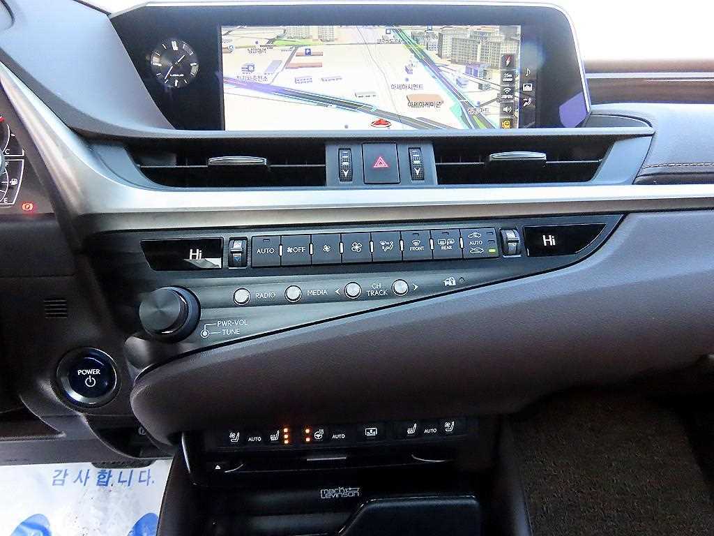 Lexus ES 2020 Blanco - Importación desde Corea - HF Imports Iquique - Foto 13