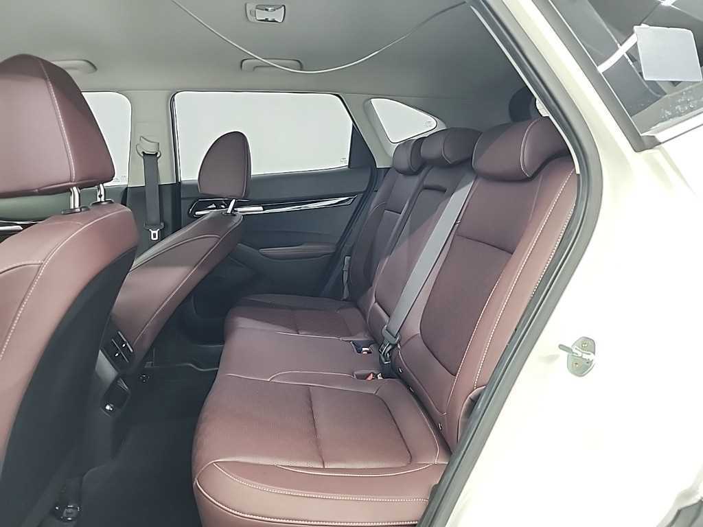 KIA Seltos - Vista 12