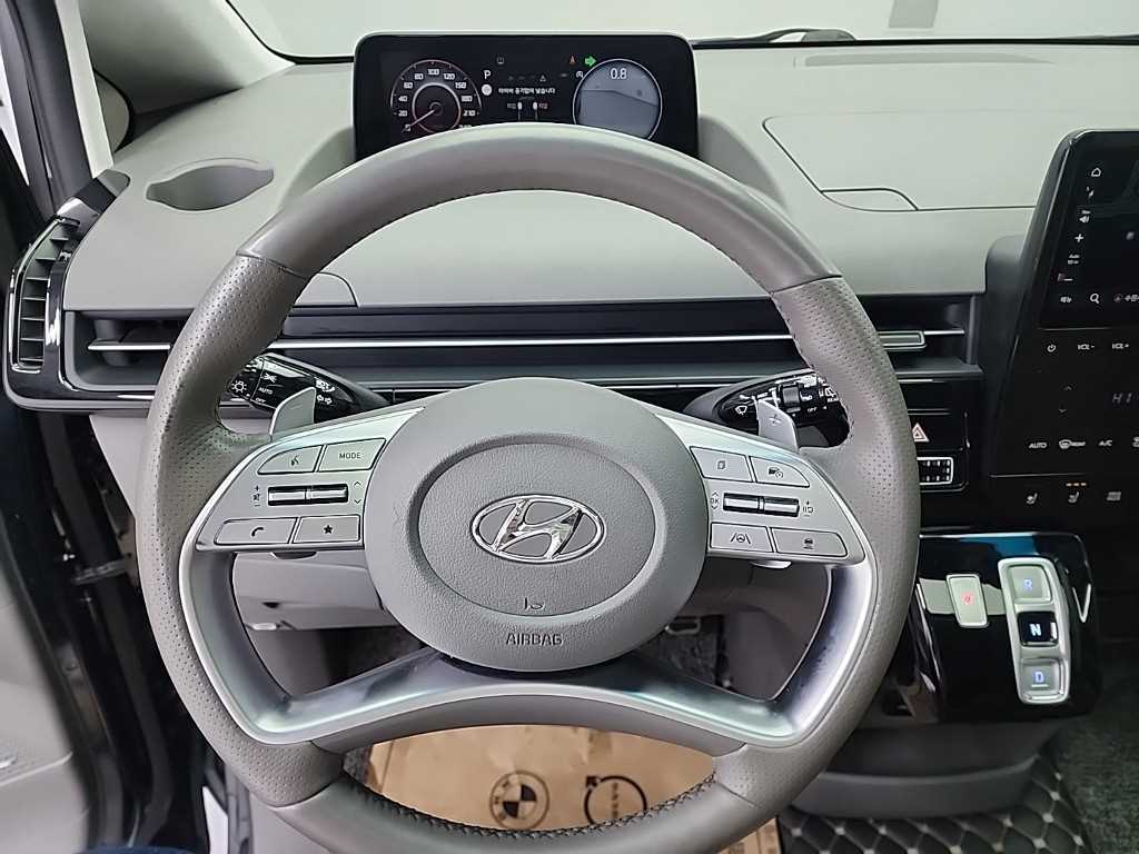 HYUNDAI Staria - Vista 9