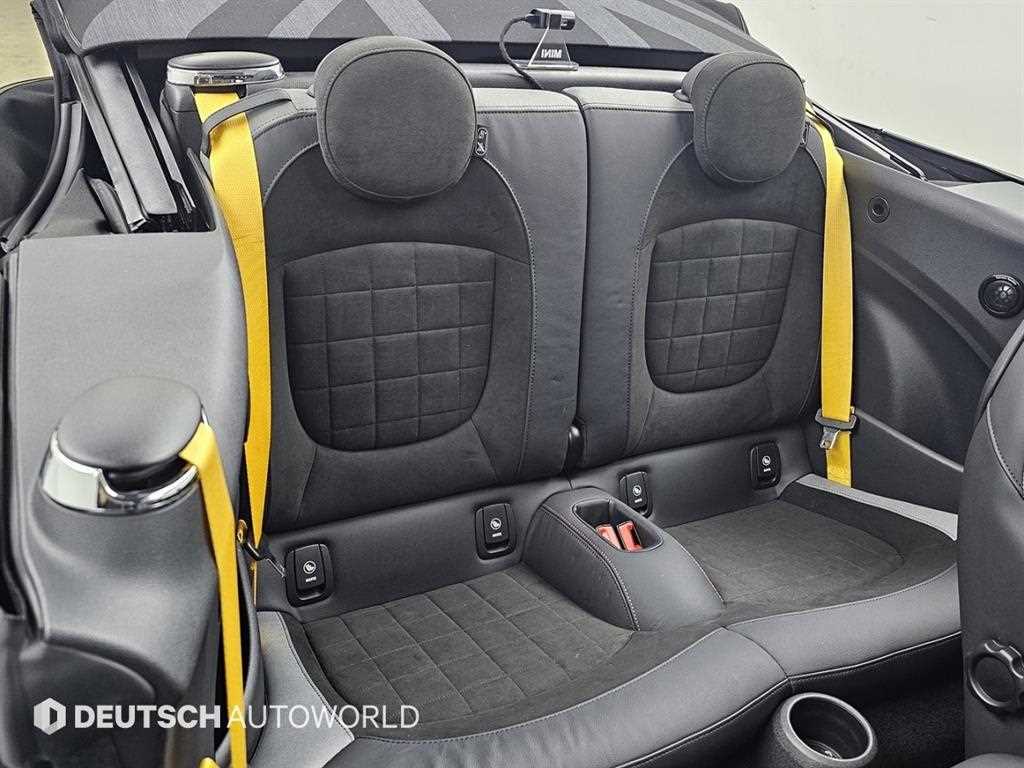 Mini Cooper Convertible - Vista 12