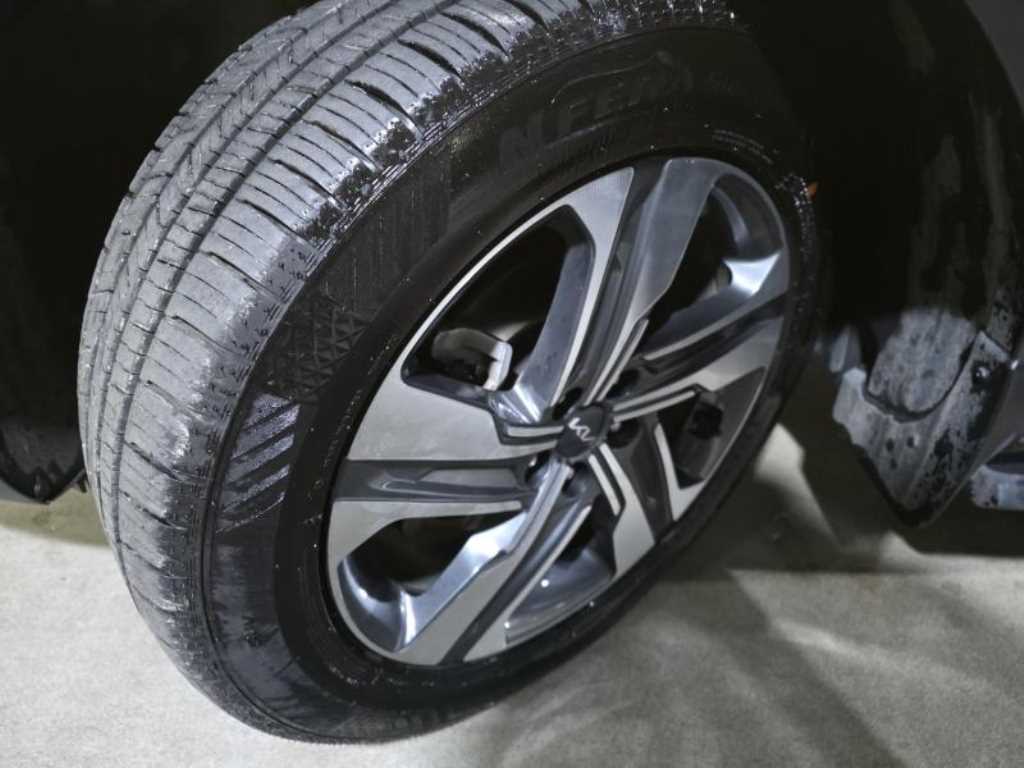 KIA Sorento 2023 Gris - Importación desde Corea - HF Imports Iquique - Foto 19