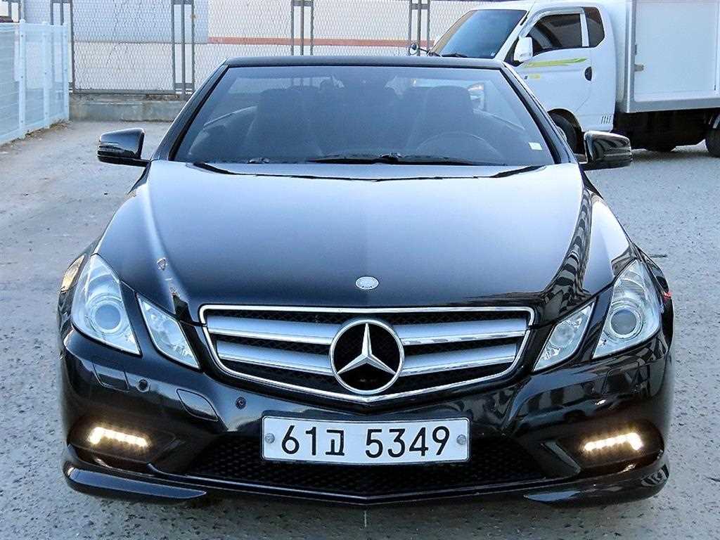 Mercedes Benz E class - Vista 5