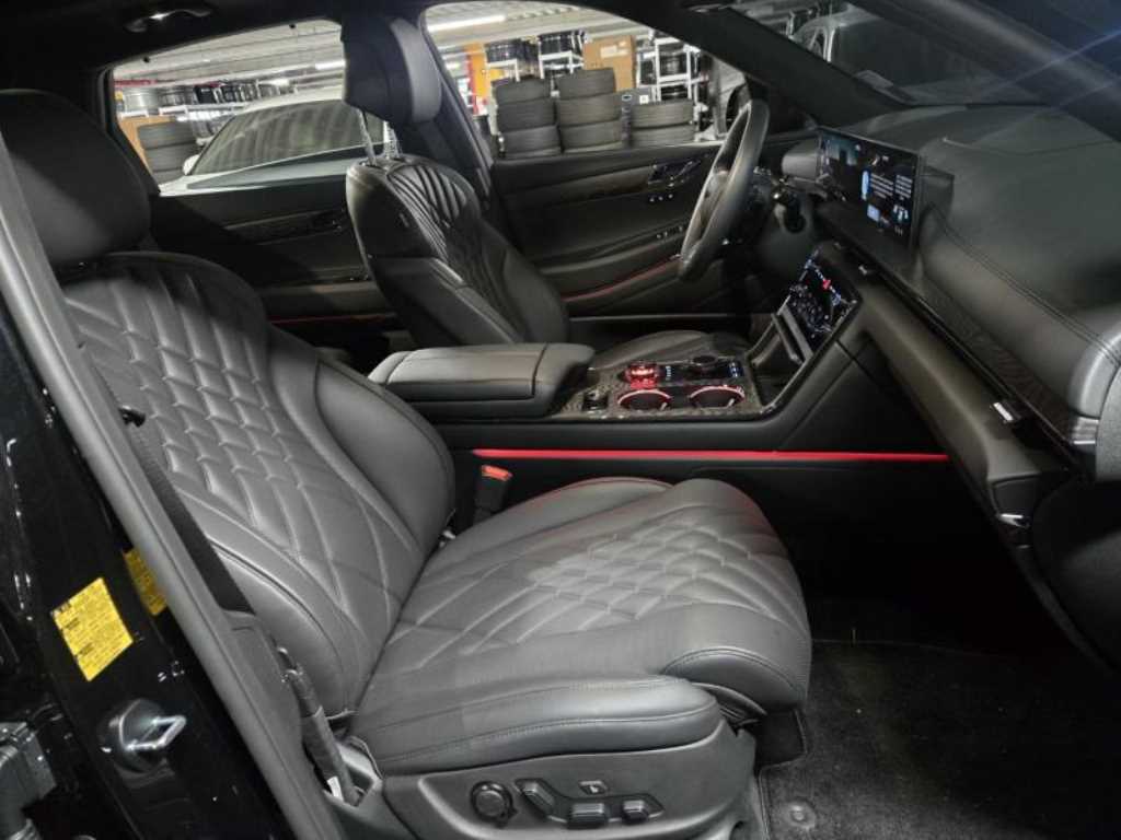 Genesis GV80 - Vista 5