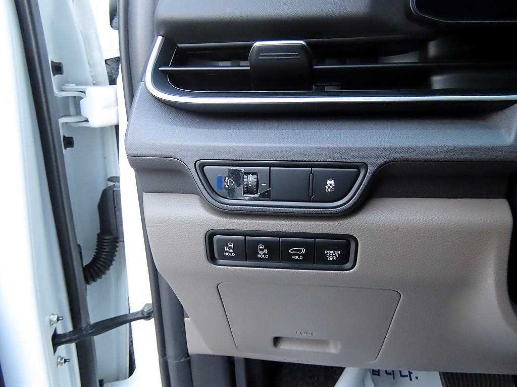 KIA Carnival 2024 Blanco - Importación desde Corea - HF Imports Iquique - Foto 13