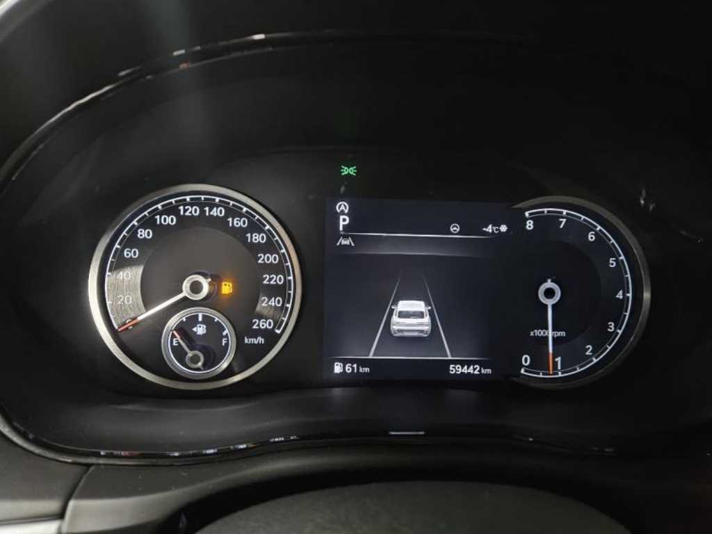 Genesis GV70 - Vista 12