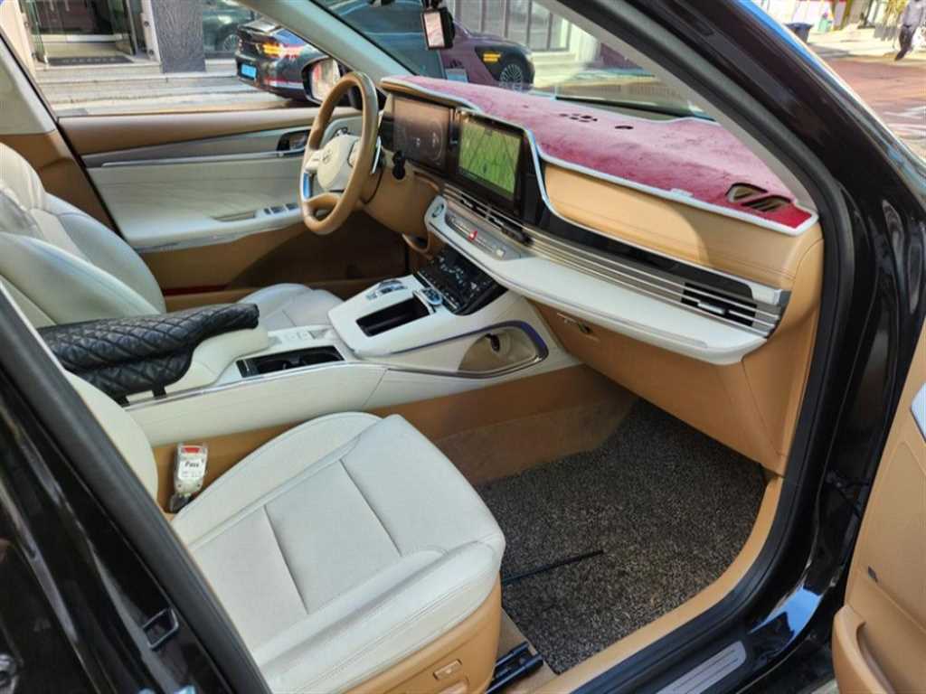 HYUNDAI Grandeur - Vista 10