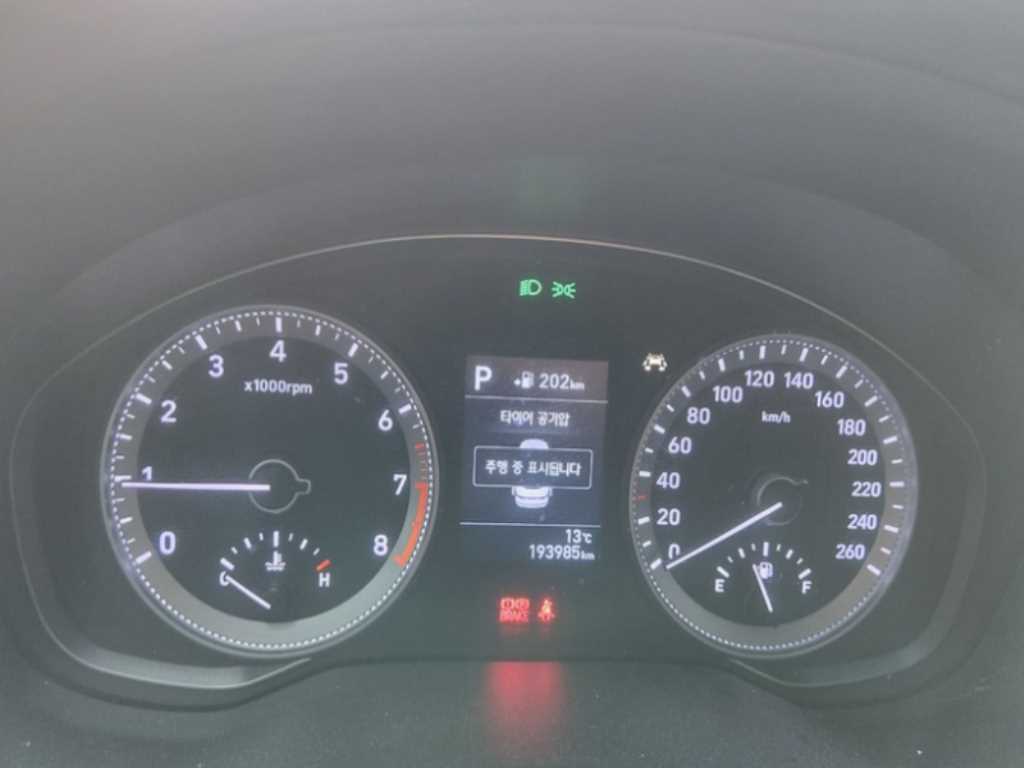 HYUNDAI Grandeur - Vista 4