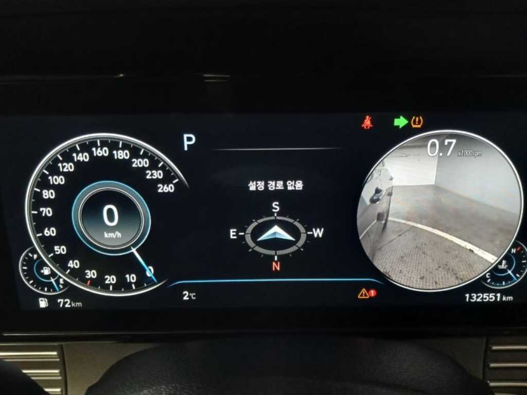 HYUNDAI Grandeur - Vista 10