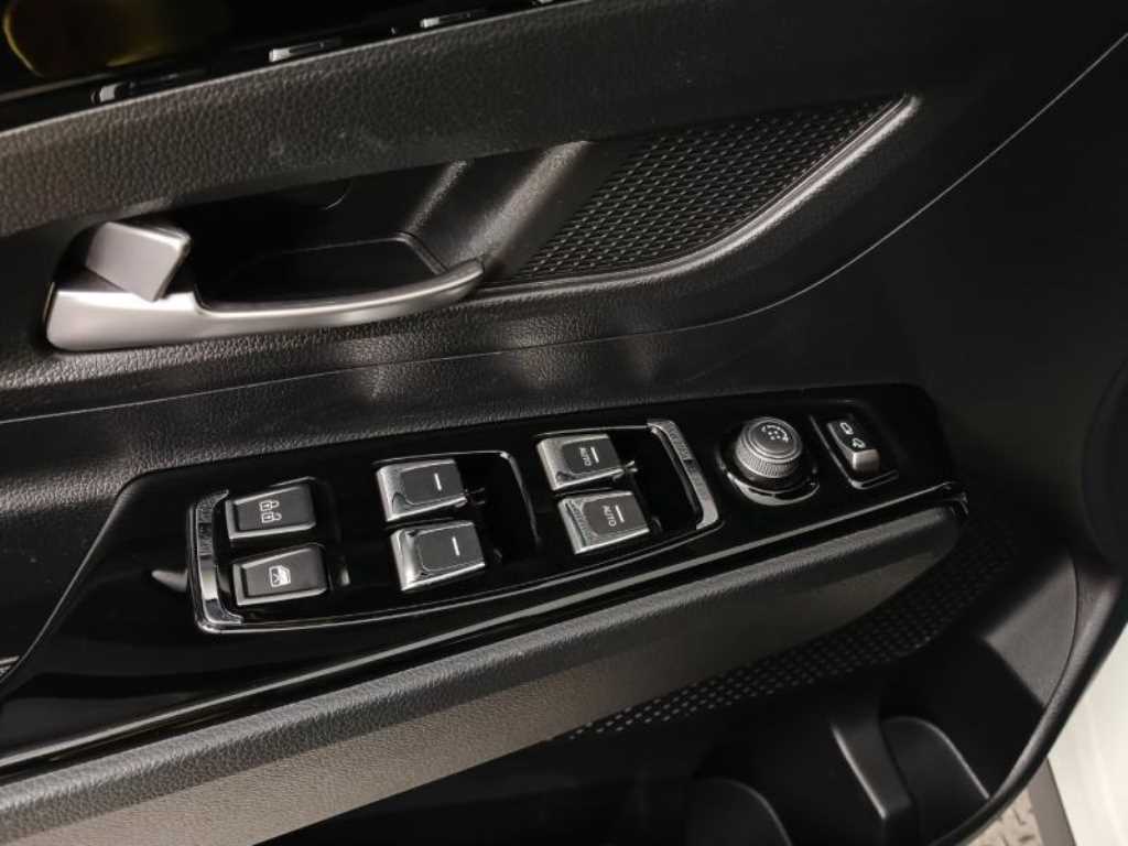 Ssangyong Korando - Vista 9