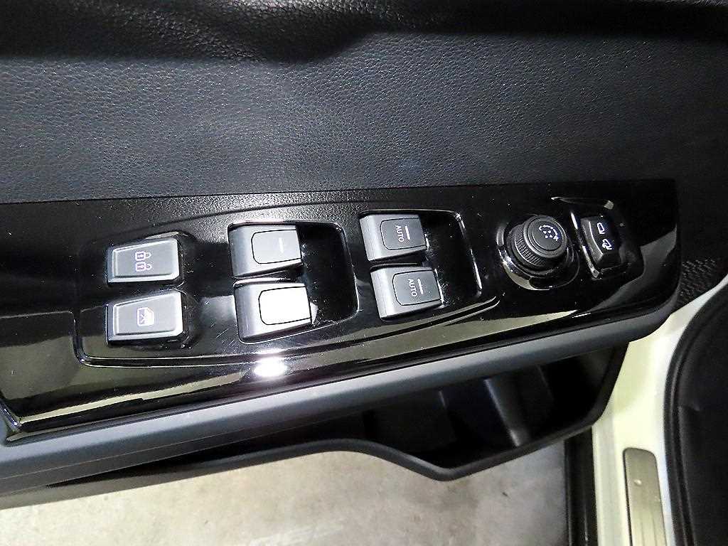 Ssangyong Torres 2023 Blanco - Importación desde Corea - HF Imports Iquique - Foto 13