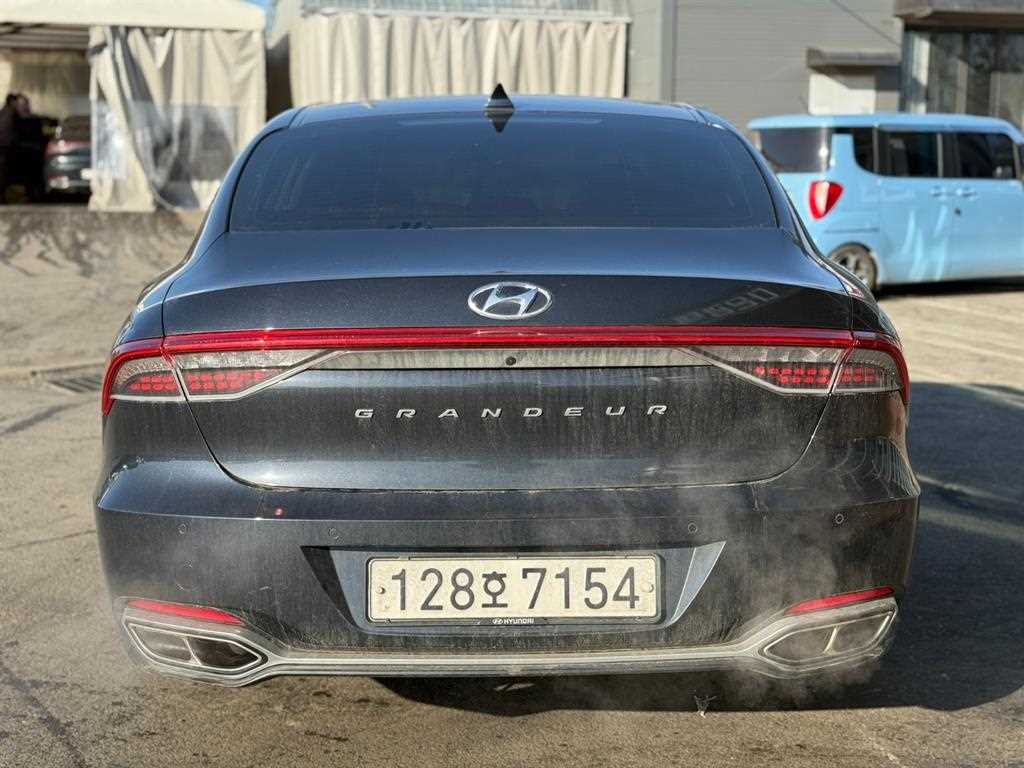 HYUNDAI Grandeur - Vista 4