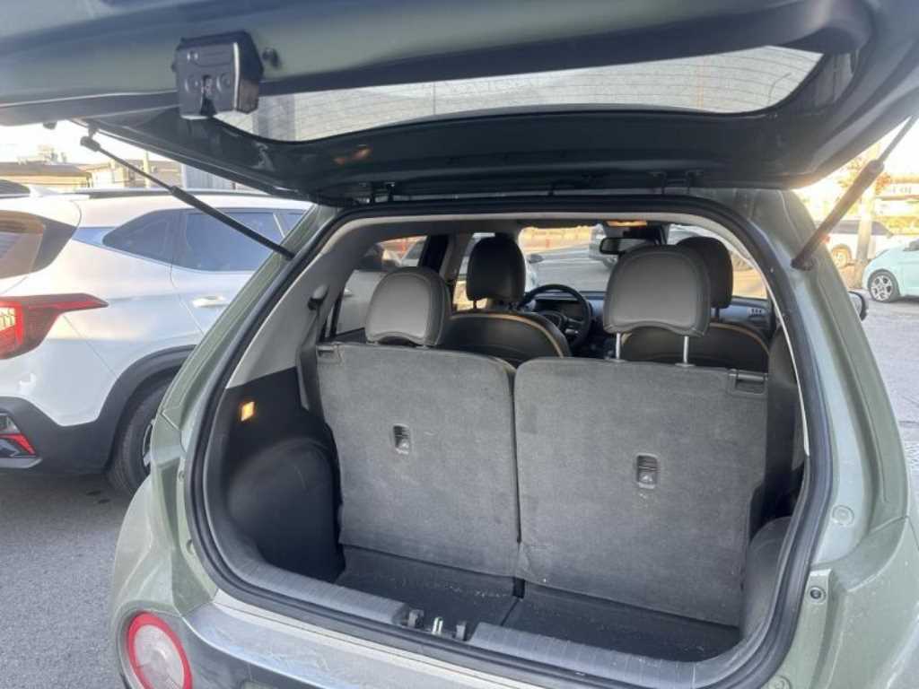 HYUNDAI Casper - Vista 12