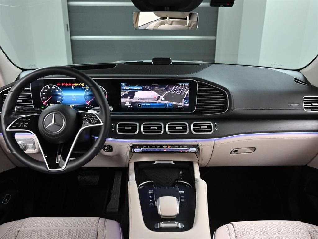 Mercedes Benz GLE Class - Vista 7