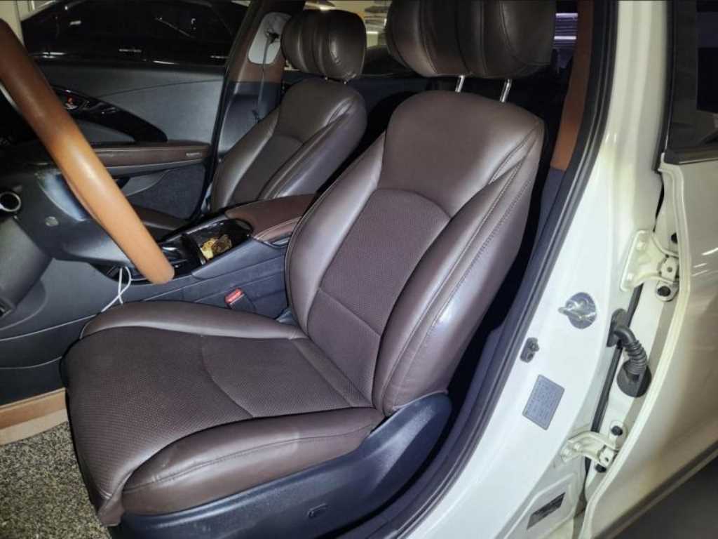 HYUNDAI Grandeur - Vista 2