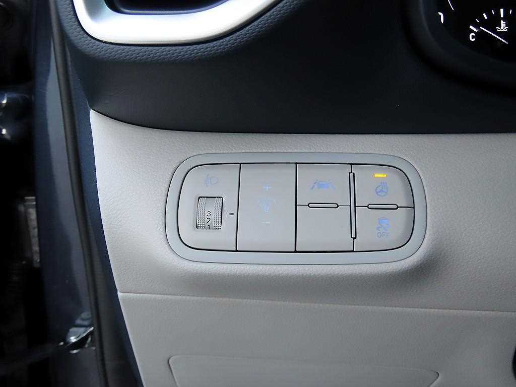 HYUNDAI Venue - Vista 12