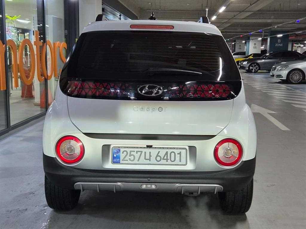 HYUNDAI Casper - Vista 5
