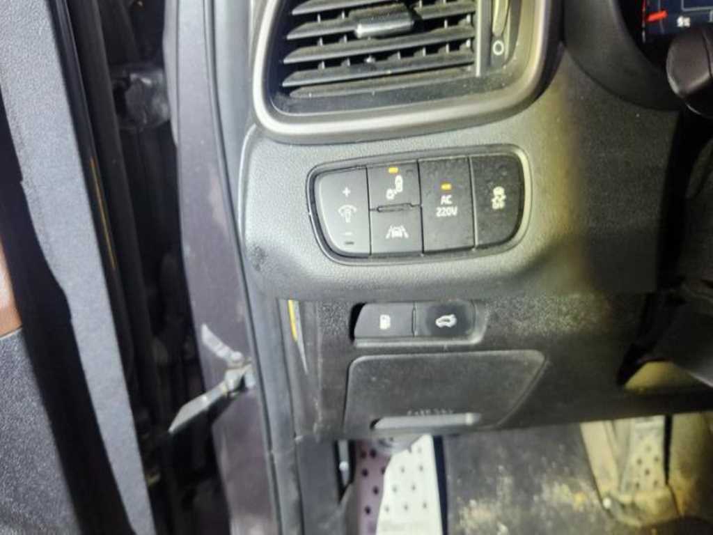 KIA Sorento - Vista 7