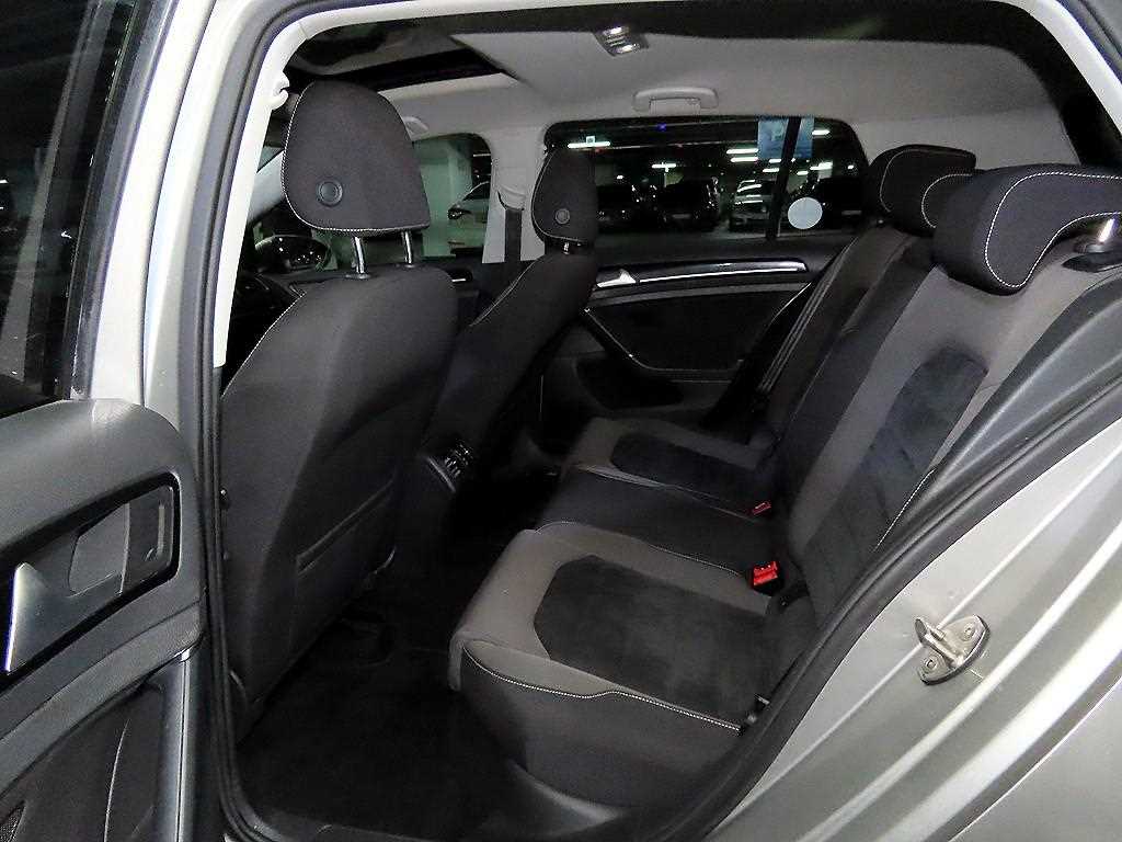 Volkswagen Golf - Vista 7