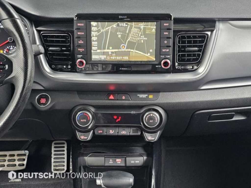 KIA Stonic 2018 Azul - Importación desde Corea - HF Imports Iquique - Foto 14