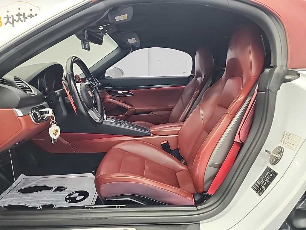 Porsche 718 - Vista 11